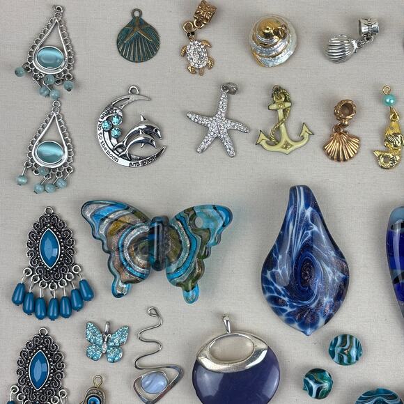 Pendant Charm Craft Lot- 70+ Coastal Beach Ocean Starfish Shell Turtle Butterfly - Picture 2 of 12